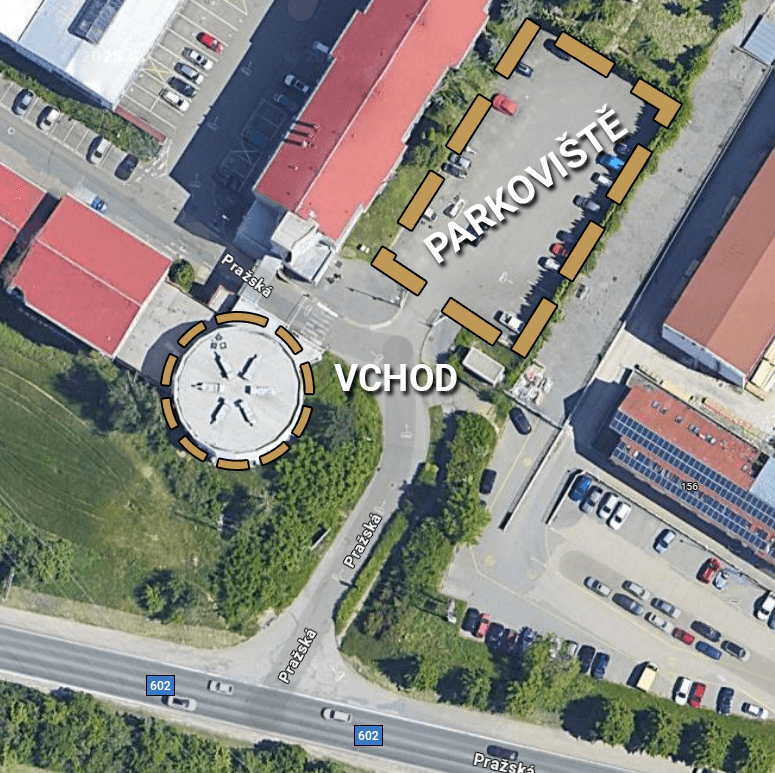 Schéma dílny a výroby Bosonohy s vyznačeným vchodem a parkovištěm